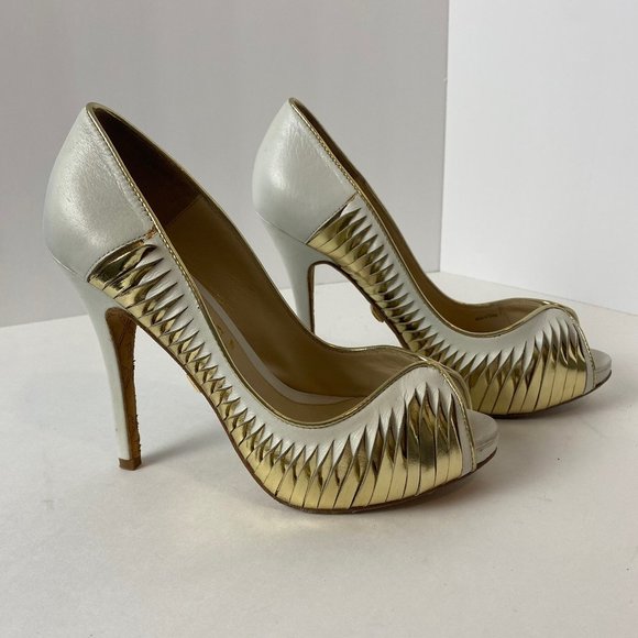 L.A.M.B. by Gwen Stefani White Gold Metallic Georgina Peep Toe Leather - Picture 1 of 8